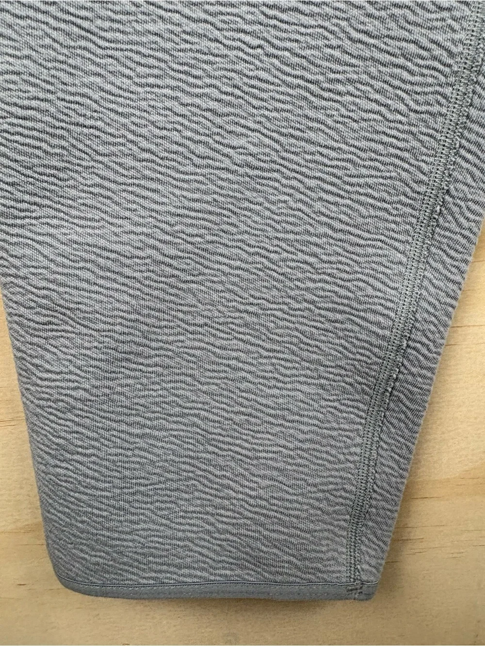 Lululemon Joggers Mens Medium Gray Textured Space Classic Tapered Activewear